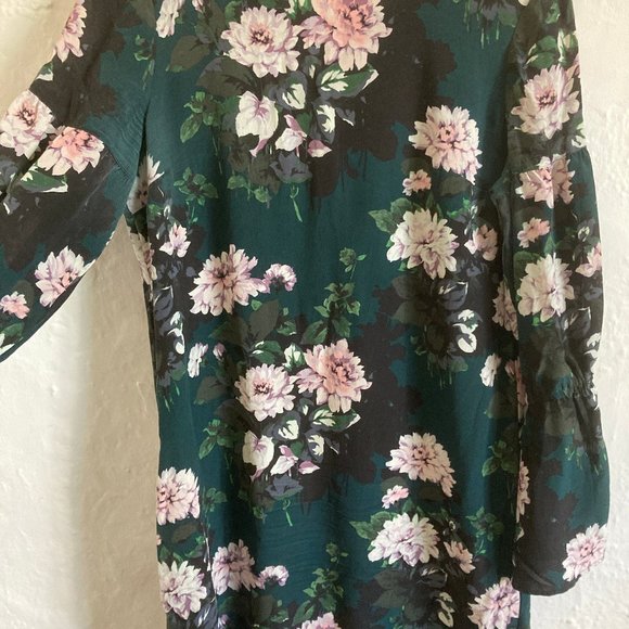 COPY - Club Monaco Teal Green Silk Dress with Blush Floral Pattern & Bell Sleev… - Picture 6 of 9